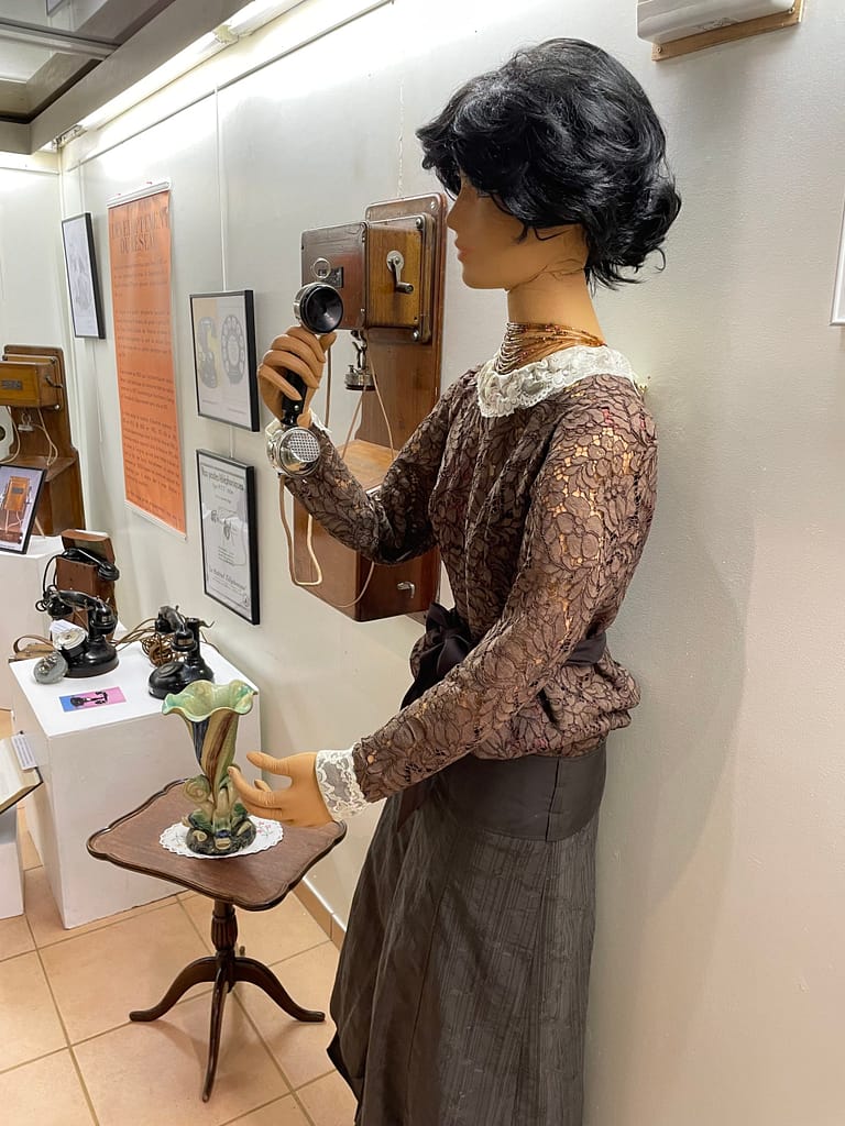 À l'exposition « du télégraphe à la fibre optique »